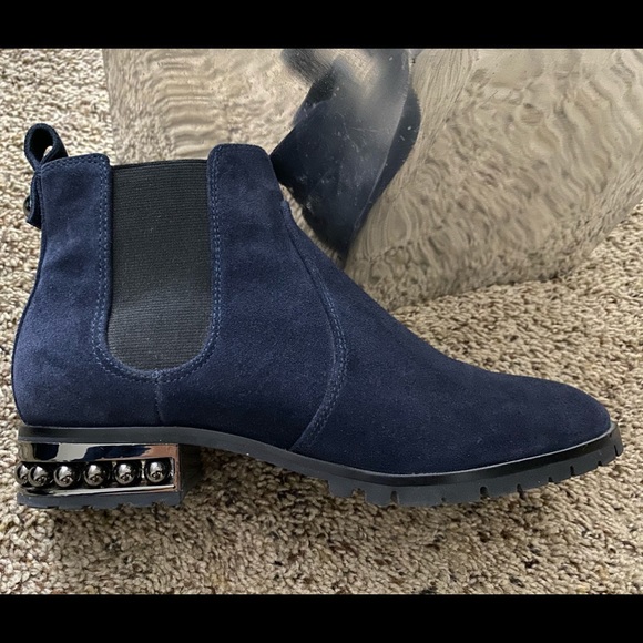 karl lagerfeld paris saxe ankle boot